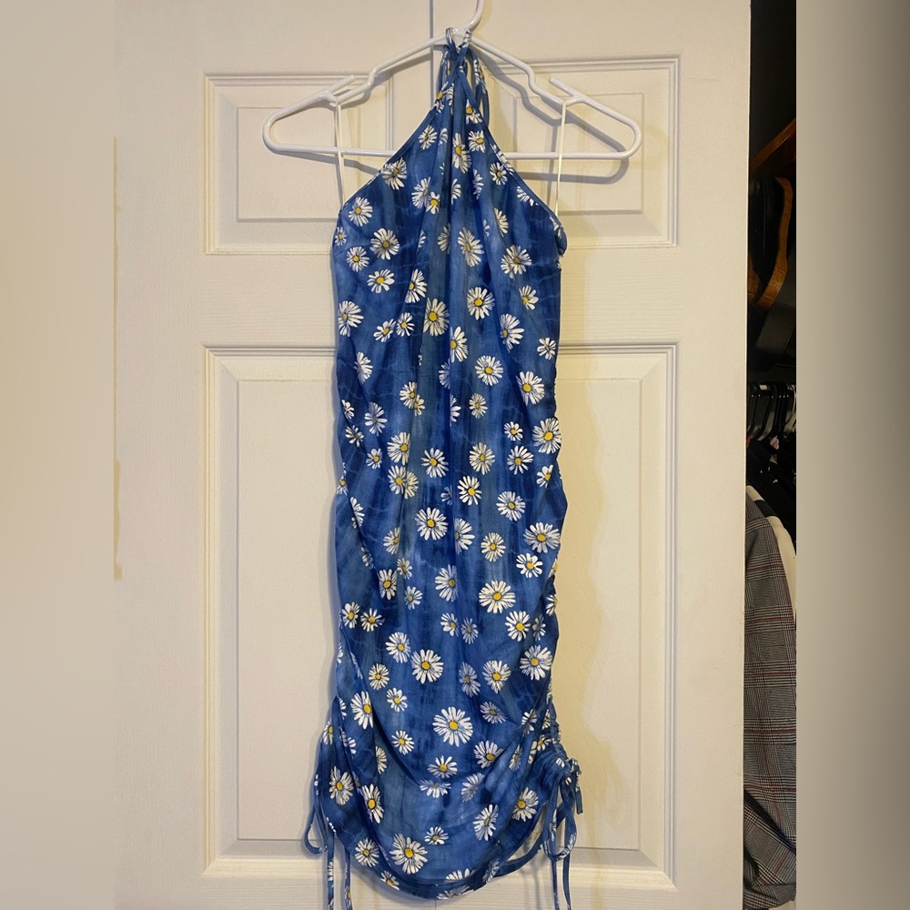 Blue daisy body con dress🌼🐝
